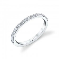 Baguette and Round Diamond Wedding Ring