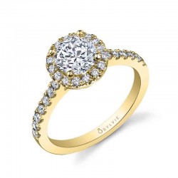 Round Cut Classic Halo Engagement Ring - Chantelle