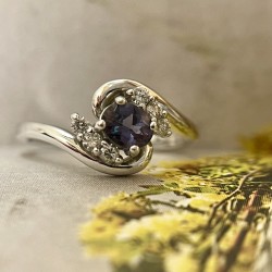 Color Change Garnet Ring
