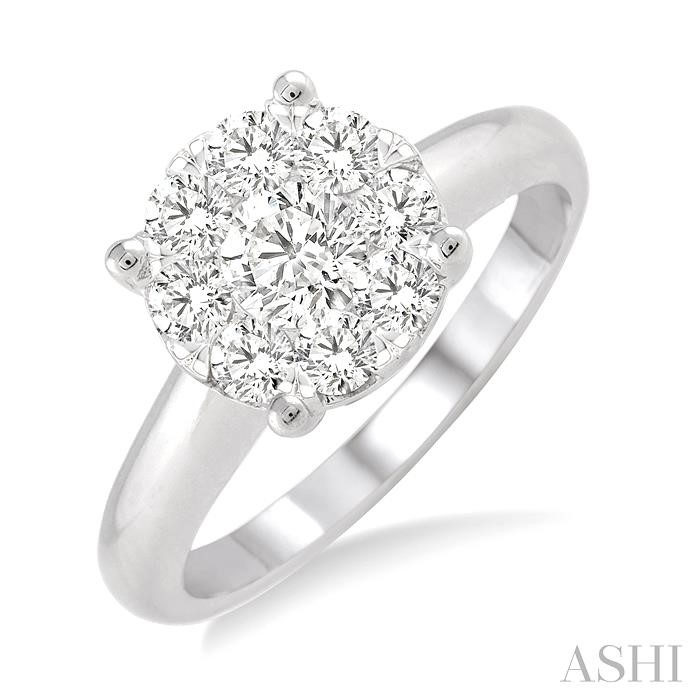 LOVEBRIGHT ESSENTIAL DIAMOND ENGAGEMENT RING