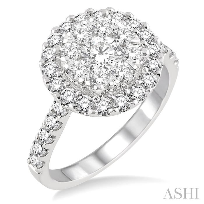 LOVEBRIGHT ESSENTIAL DIAMOND ENGAGEMENT RING