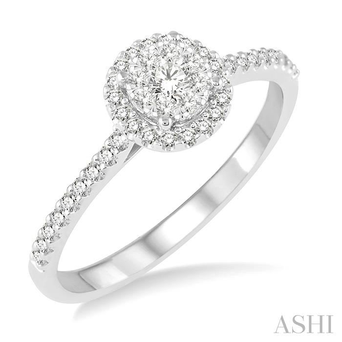 LOVEBRIGHT ESSENTIAL DIAMOND ENGAGEMENT RING