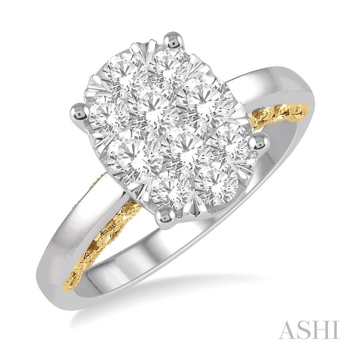 OVAL SHAPE LOVEBRIGHT ESSENTIAL DIAMOND ENGAGEMENT RING