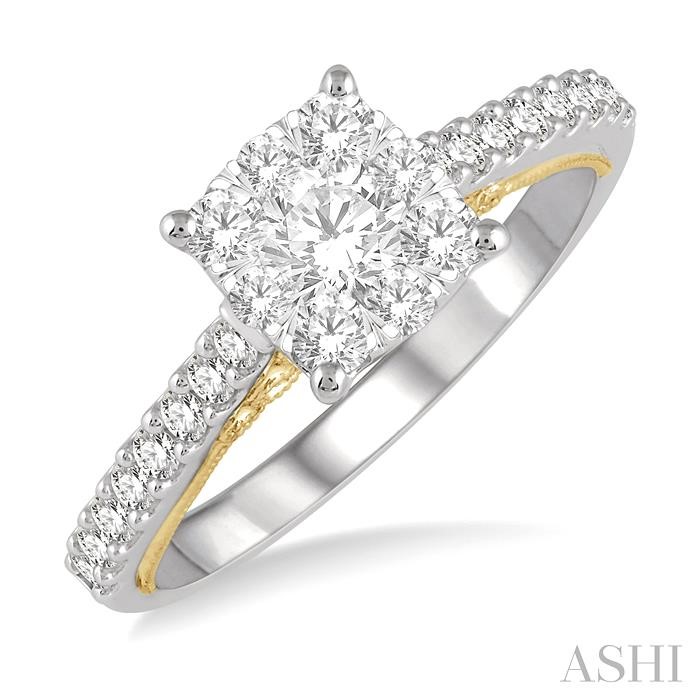 LOVEBRIGHT ESSENTIAL DIAMOND ENGAGEMENT RING