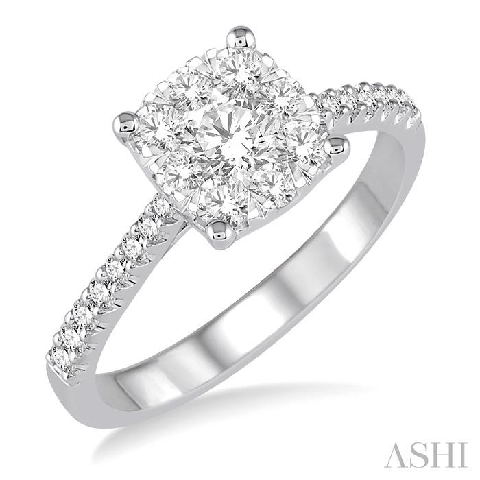 LOVEBRIGHT ESSENTIAL DIAMOND ENGAGEMENT RING