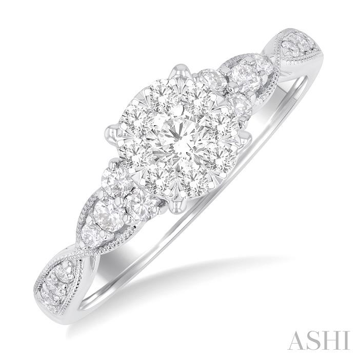 ROUND SHAPE LOVEBRIGHT DIAMOND ENGAGEMENT RING