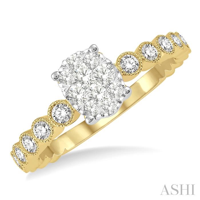 OVAL SHAPE LOVEBRIGHT DIAMOND RING