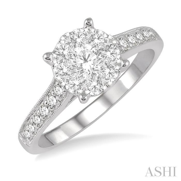 LOVEBRIGHT ESSENTIAL DIAMOND ENGAGEMENT RING