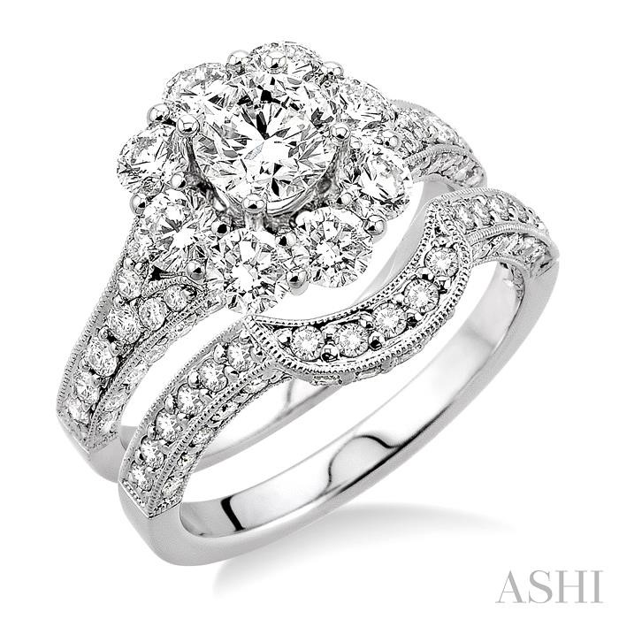 HALO DIAMOND WEDDING SET