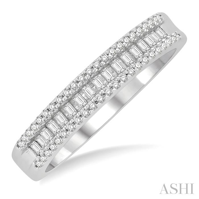 STACKABLE BAGUETTE DIAMOND FASHION RING