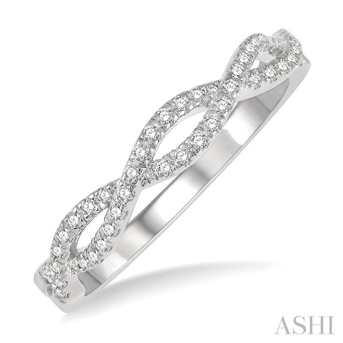 SWIRL DIAMOND FASHION RING