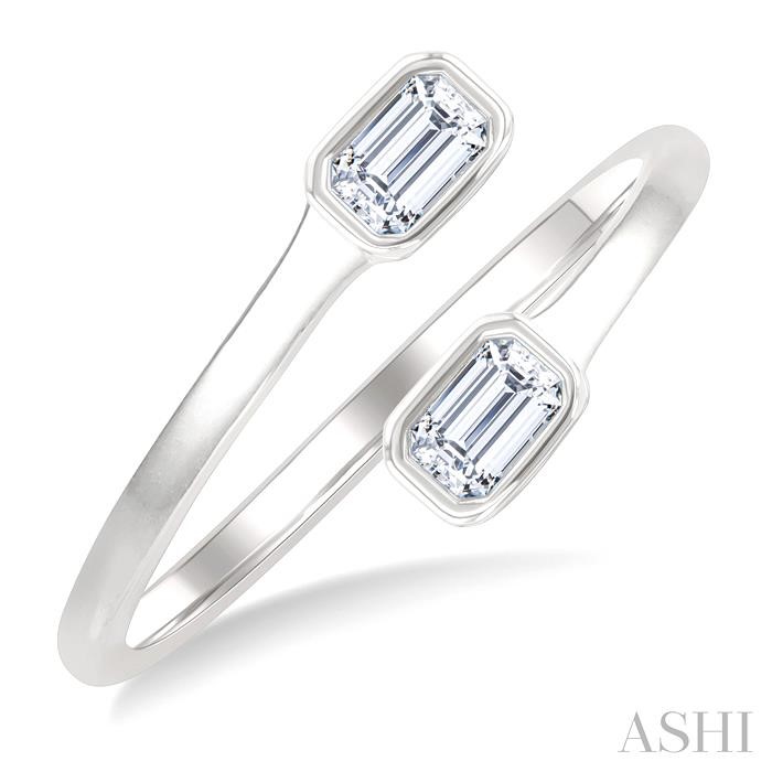 Emerald Shape Bezel Set Diamond Fashion Ring