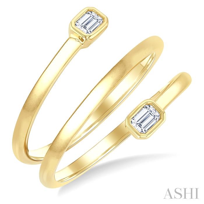 Emerald Shape Spiral Diamond Fashion Open Ring