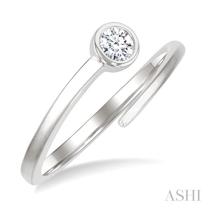 Round Shape Bezel Set Diamond Fashion Ring