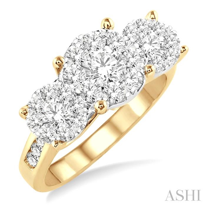 PAST PRESENT & FUTURE LOVEBRIGHT ESSENTIAL DIAMOND RING