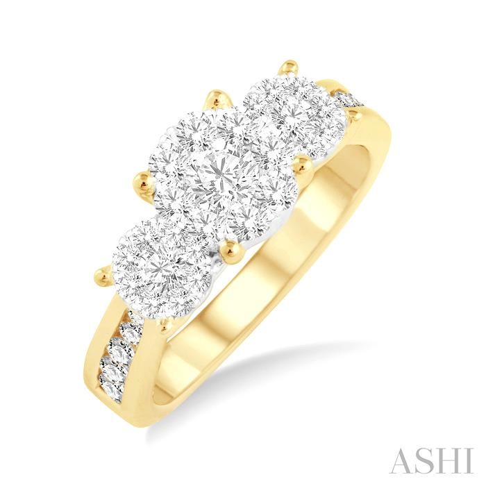 PAST PRESENT & FUTURE LOVEBRIGHT ESSENTIAL DIAMOND RING