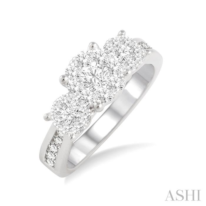 PAST PRESENT & FUTURE LOVEBRIGHT ESSENTIAL DIAMOND RING