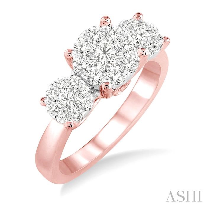 PAST PRESENT & FUTURE LOVEBRIGHT ESSENTIAL DIAMOND ENGAGEMENT RING