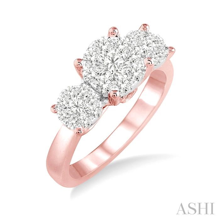 PAST PRESENT & FUTURE LOVEBRIGHT ESSENTIAL DIAMOND ENGAGEMENT RING