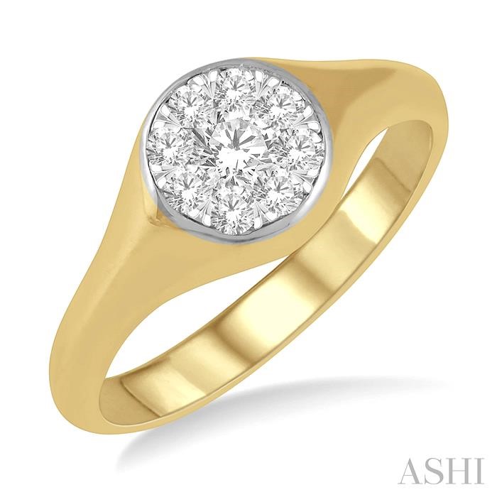 LOVEBRIGHT ESSENTIAL DIAMOND SIGNET RING