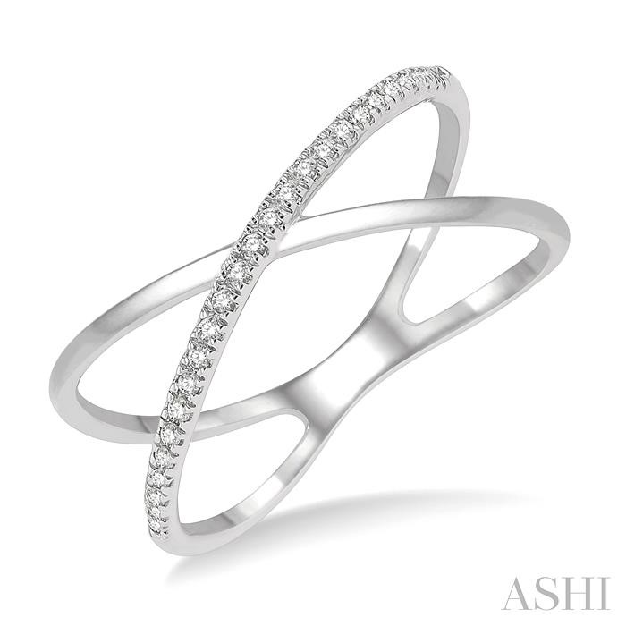 CRISS CROSS DIAMOND FASHION RING