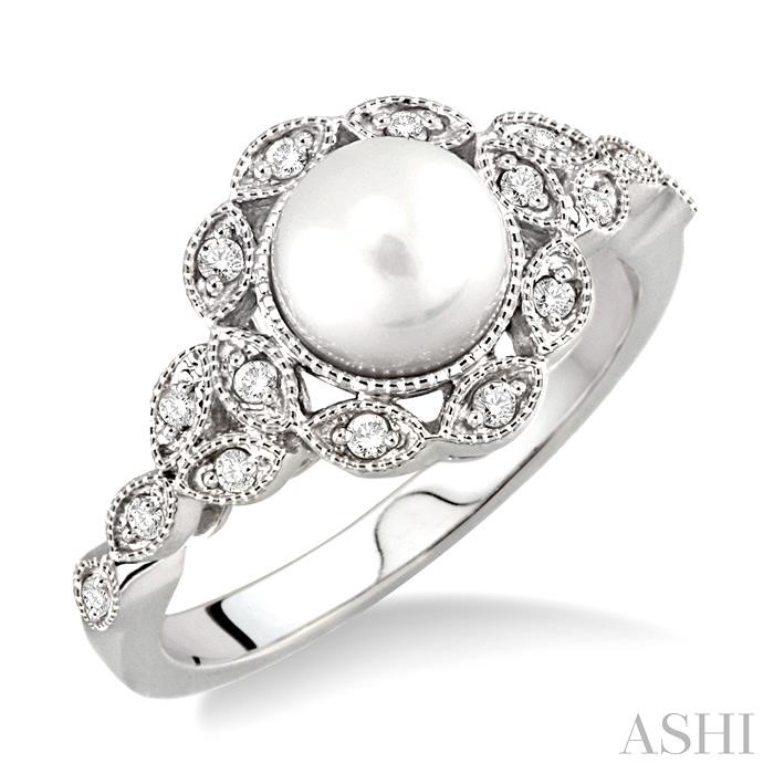 PEARL & DIAMOND FASHION RING