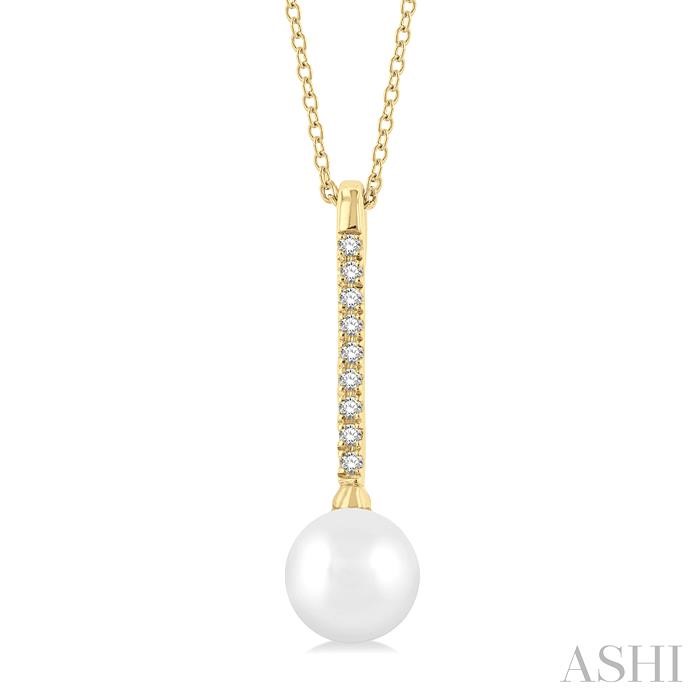 PEARL & PETITE DIAMOND FASHION PENDANT