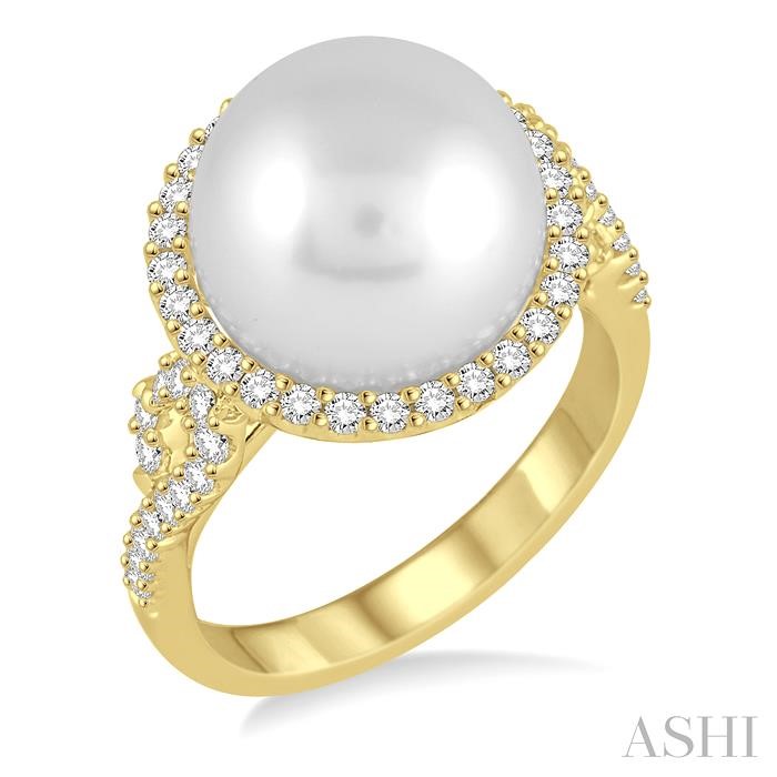 PEARL & HALO DIAMOND RING