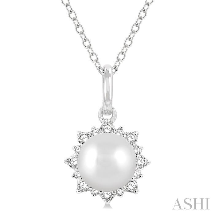 PEARL & PETITE HALO DIAMOND FASHION PENDANT