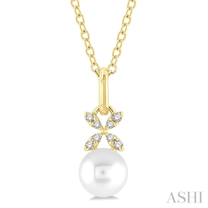 PEARL & PETITE DIAMOND FASHION PENDANT