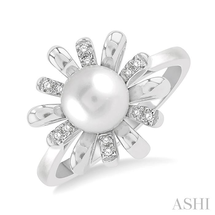 PEARL & DIAMOND FASHION RING