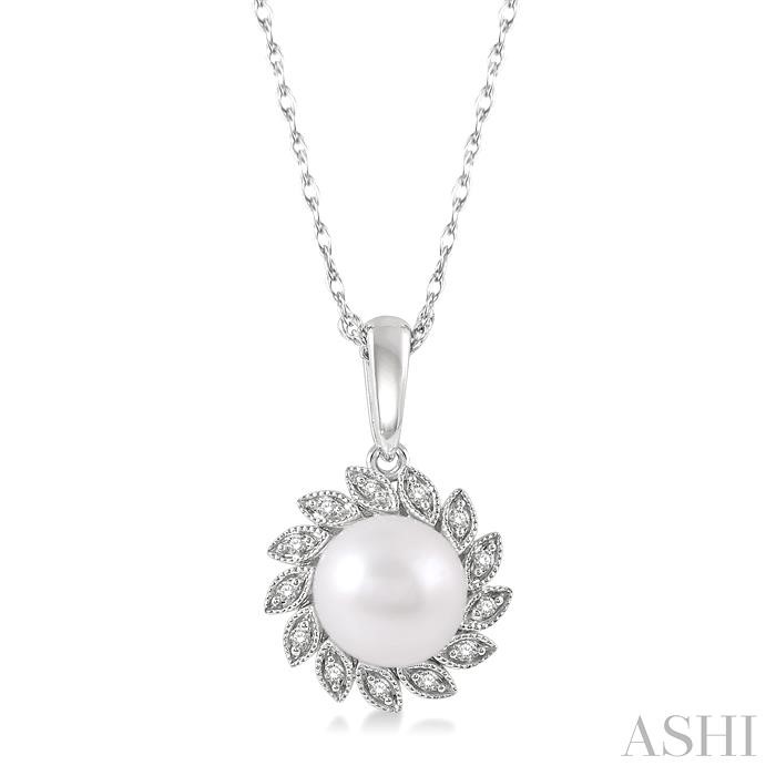 PEARL & DIAMOND FASHION PENDANT