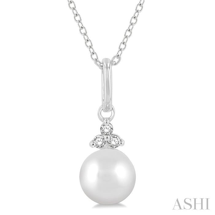 PEARL & PETITE DIAMOND FASHION PENDANT