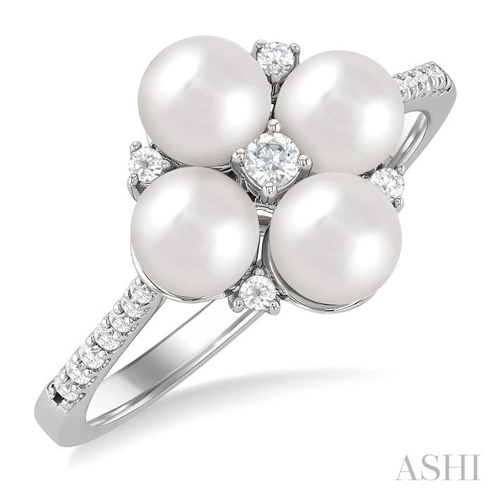 PEARL & DIAMOND FASHION RING