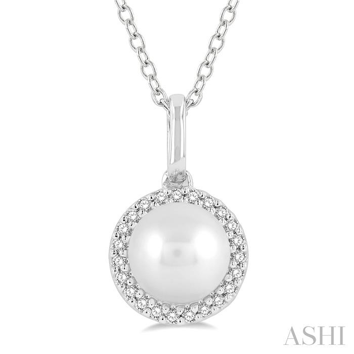 PEARL & PETITE HALO DIAMOND FASHION PENDANT