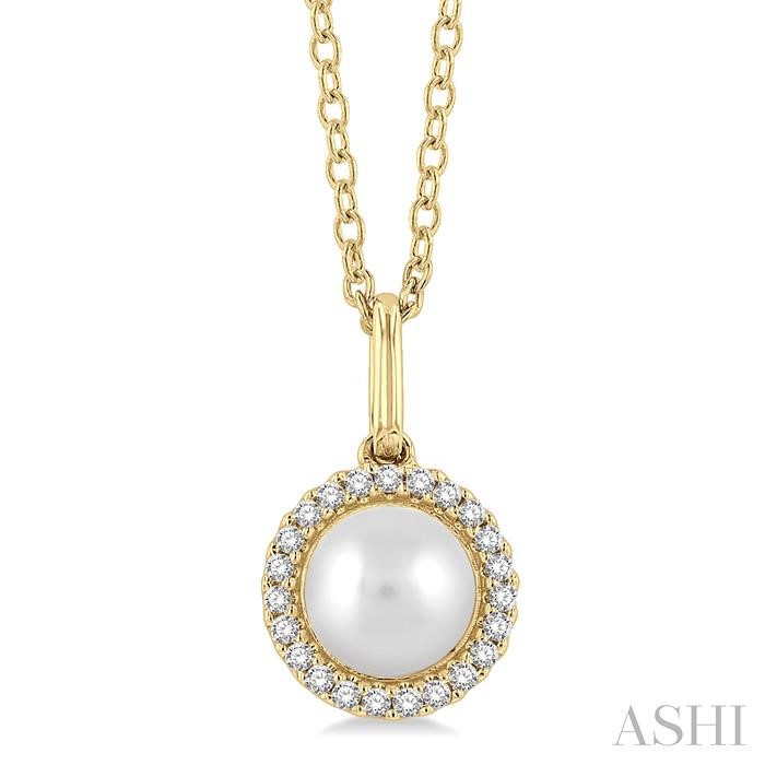 PEARL & PETITE HALO DIAMOND FASHION PENDANT