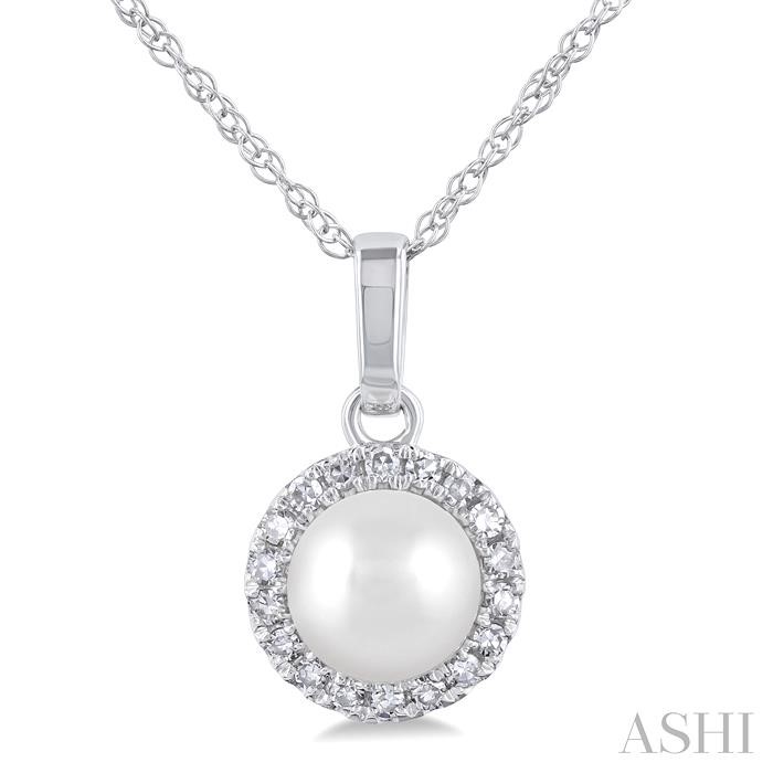 Pearl & Halo Diamond Pendant