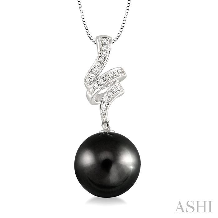 BLACK PEARL & DIAMOND FASHION PENDANT