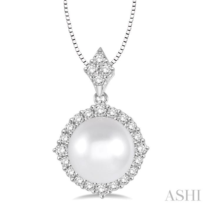 PEARL & HALO DIAMOND PENDANT