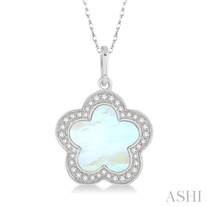 FLOWER MOTHER OF PEARL & HALO DIAMOND PENDANT