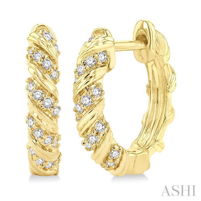 SWIRL PETITE DIAMOND HUGGIE FASHION EARRINGS