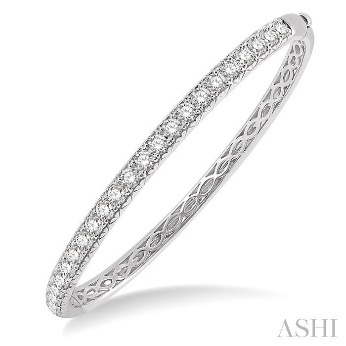 STACKABLE DIAMOND BANGLE