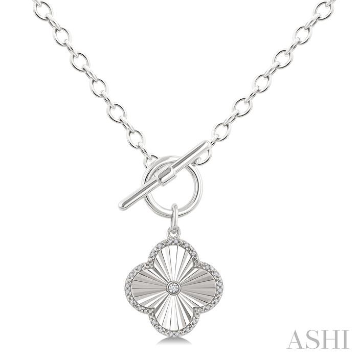 Silver Clover Toggle Diamond Fashion Pendant