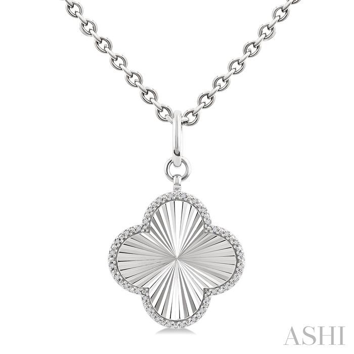 Silver Clover Fluted Medallion Diamond Pendant