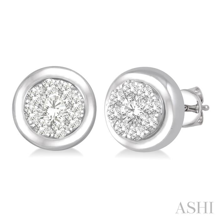 LOVEBRIGHT ESSENTIAL DIAMOND STUD EARRINGS