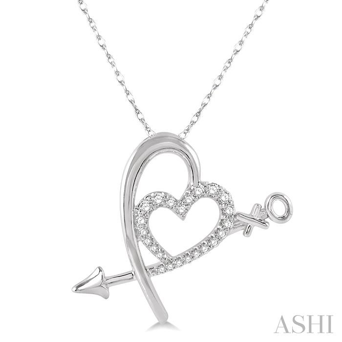 HEART SHAPE DIAMOND FASHION PENDANT